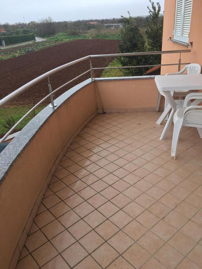 Apartman Valbandon Fazana Bagian luar foto