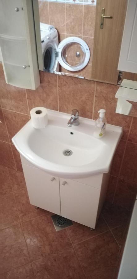 Apartman Valbandon Fazana Bagian luar foto
