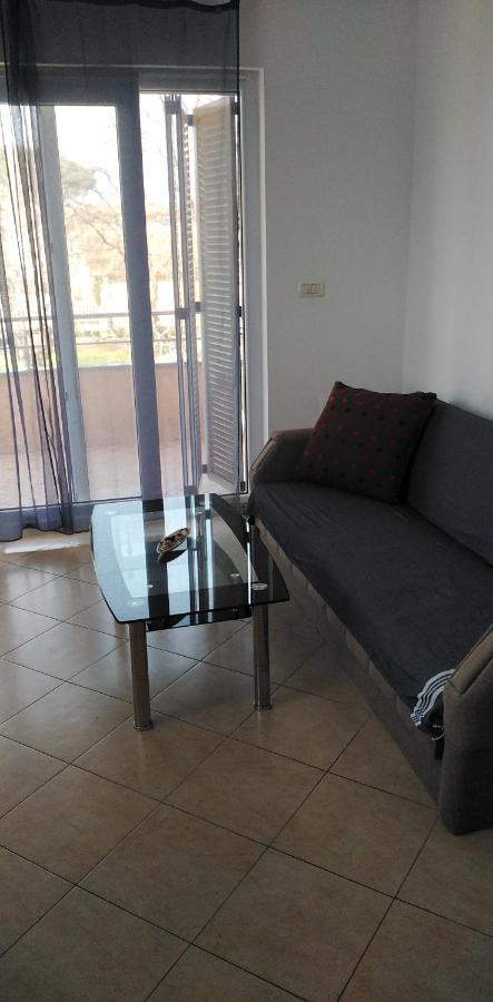 Apartman Valbandon Fazana Bagian luar foto