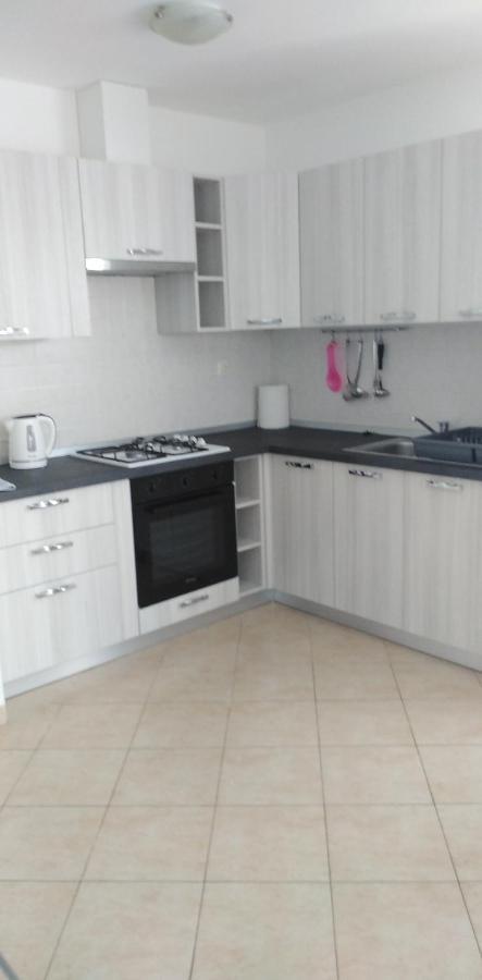 Apartman Valbandon Fazana Bagian luar foto