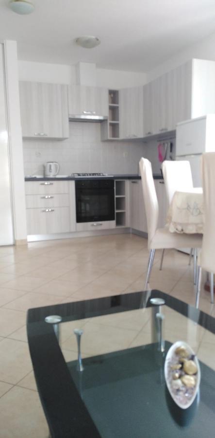 Apartman Valbandon Fazana Bagian luar foto