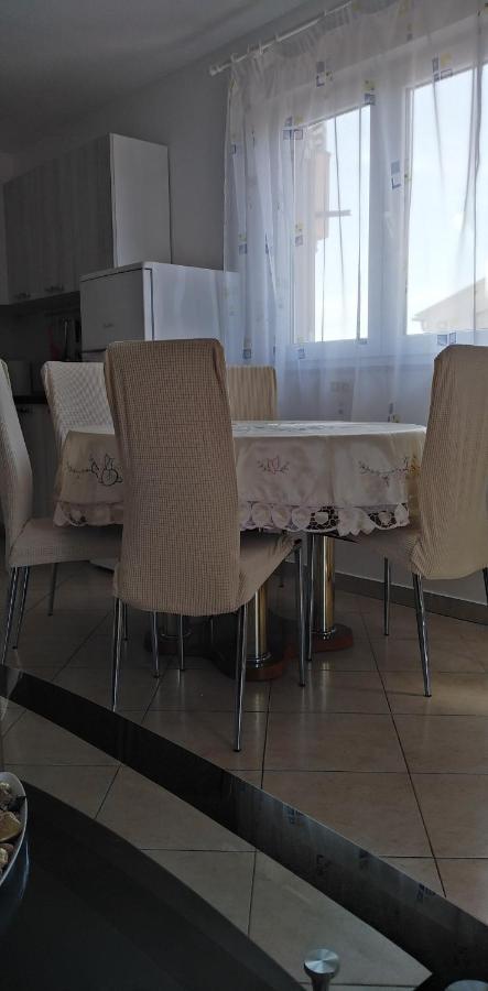 Apartman Valbandon Fazana Bagian luar foto