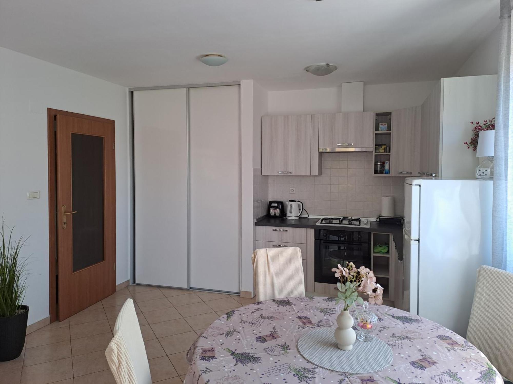 Apartman Valbandon Fazana Bagian luar foto